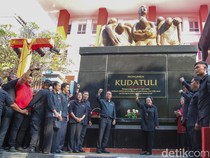 Hasto soal Monumen Kudatuli: Di Dalam Ketertundukan Korban, Ibu Mega Merangkul