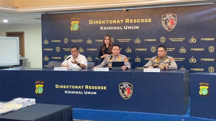 Polda Metro Jaya membongkar sindikat buzzer penyebar hoax di media sosial (Devi/detik)