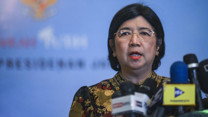 Pejabat Gubernur Sementara Bank Indonesia (BI) Destry Damayanti memberikan keterangan pers usai mengikuti rapat Komite Stabilitas Sistem Keuangan (KSSK) dengan Presiden Prabowo Subianto di Kompleks Istana Kepresidenan, Jakarta, Senin (27/7/2026). Rapat tersebut membahas keterlibatan Danantara dalam KSSK untuk memperkuat koordinasi kebijakan dengan mempertimbangkan kondisi perekonomian dan dunia usaha secara lebih menyeluruh. ANTARA FOTO/Hafidz Mubarak A/tom.