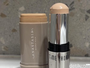 Review Skin Tint Stick TimePhoria vs Anastasia Beverly Hills, Siapa Juaranya?