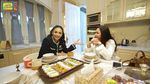 Slay! Momen Kris Dayanti Makan Teppanyaki hingga Tahu Goreng