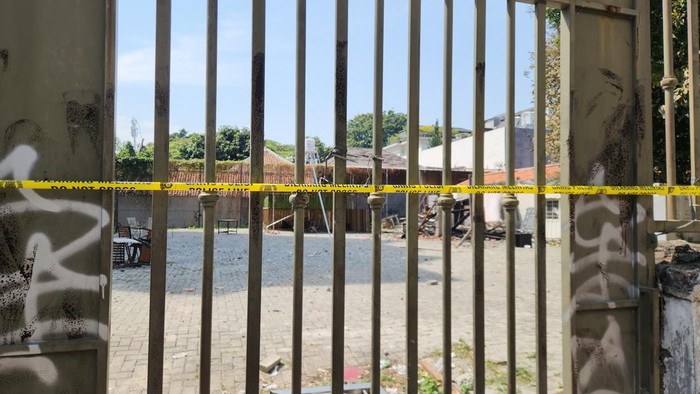 Lokasi bentrokan maut di Menteng, Jakarta Pusat. Garis polisi terpasang.