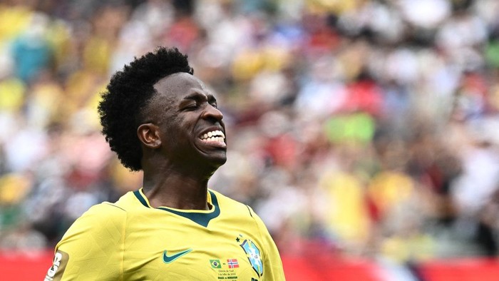 Soccer Football - FIFA World Cup 2026 - Round of 16 - Brazil v Norway - New York New Jersey Stadium, East Rutherford, New Jersey, U.S. - July 5, 2026 Brazils Vinicius Junior reacts REUTERS/Dylan Martinez