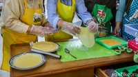 Pelatihan gratis ini diharapkan dapat menjadi bekal bagi warga untuk meningkatkan kompetensi serta membuka peluang kerja di sektor kuliner yang terus berkembang.