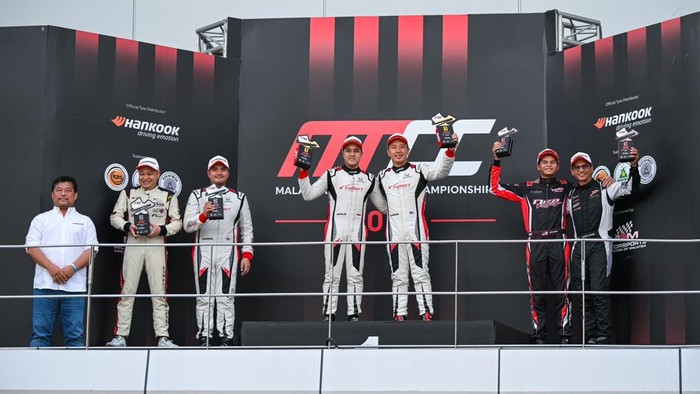 Avila Bahar Juara Usai Balapan 300 KM di Sepang