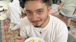 Keseruan Bryan Domani Makan Durian hingga Jajan Tanghulu di Luar Negeri