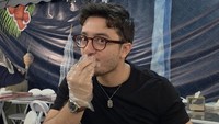 Keseruan Bryan Domani Makan Durian hingga Jajan Tanghulu di Luar Negeri