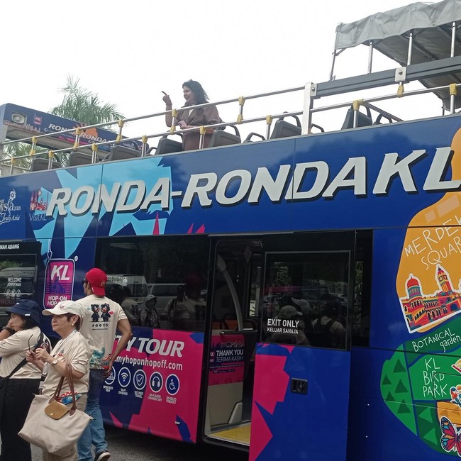 Serunya Naik Bus Hop On Hop Off Menjelajahi Kuala Lumpur