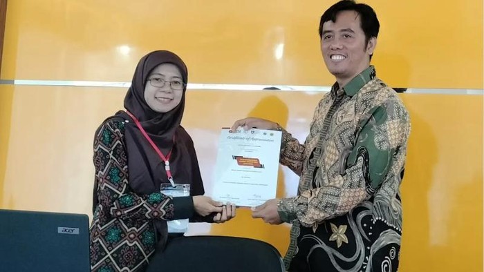 Dr Nikken Undip