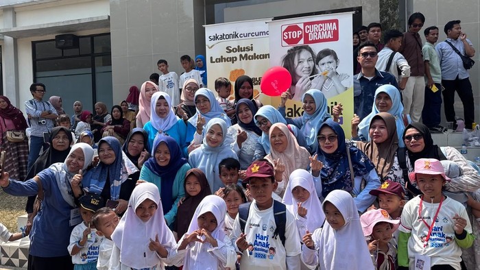 Duh, Gerakan Tutup Mulut Anak Bikin Ibu Khawatir