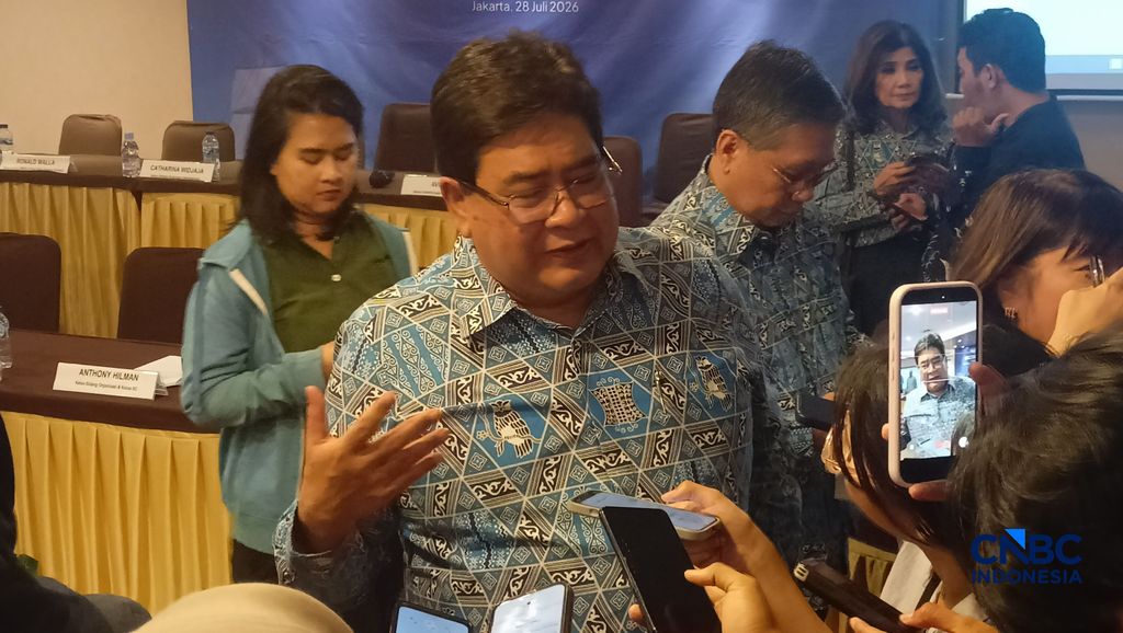 Ketua Bidang Ketenagakerjaan APINDO Bob Azam dalam konvensi pers Rakerkonas APINDO di Permata Kuningan, Jaksel (28/7/2026). (CNBC Indonesia/Ferry Sandi)