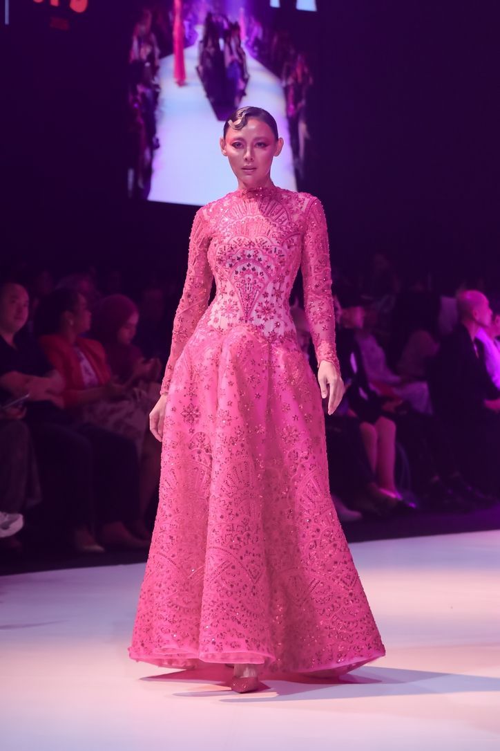 Koleksi Fuchsia Billy Tjong di JF3 Fashion Festival 2026