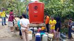 BPBD Trenggalek Distribusikan Air Bersih