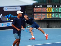 Mens World Tennis Championship: Rafa/Ethan ke Babak Kedua