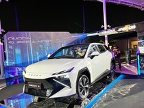 Omoda O4 Sudah Meluncur di RI, tapi Harga Masih Misteri, Kok Bisa?