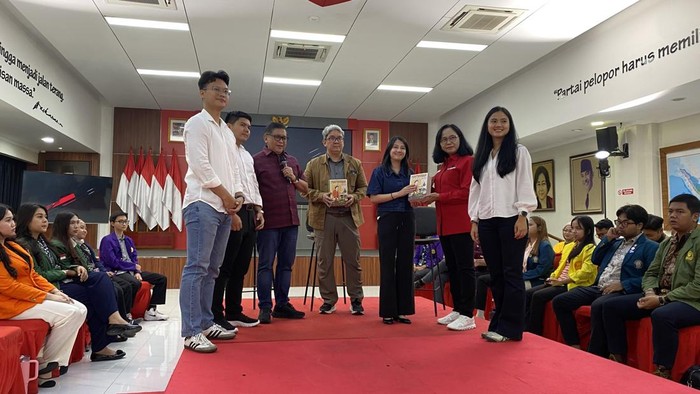 PDIP luncurkan Public Pulse 28 (Devi/detikcom)