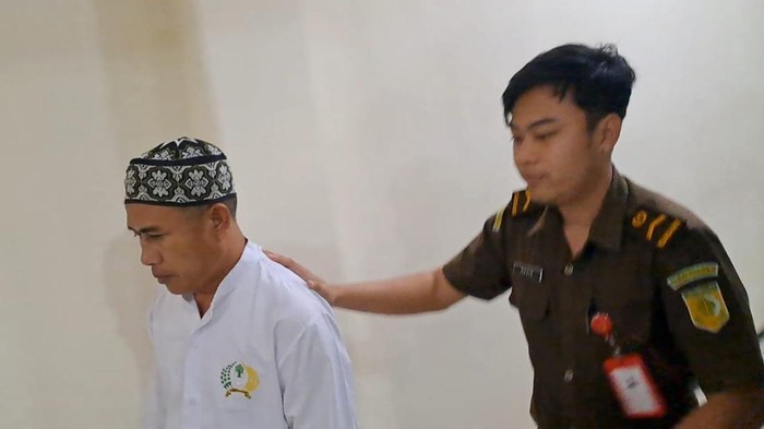Suwarno alias Nono (45), terdakwa kasus pembunuhan bibinya, Mutmainah (74) warga Desa Tampingmojo, Tembelang, Jombang