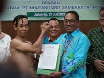 Ditegur Soal Hutan Adat, Pemegang Konsesi Akhirnya Lepas Areal Punan Batu