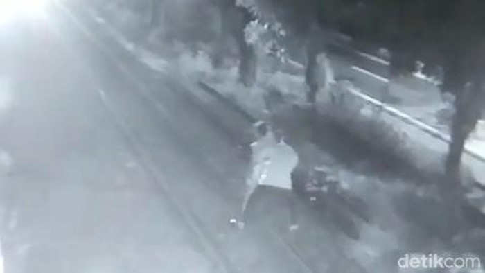 Penjaga palang pintu di Pasuruan gagalkan aksi bunuh diri