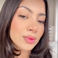 Popsicle Lips, Tren Makeup Bibir Juicy yang Viral di 2026