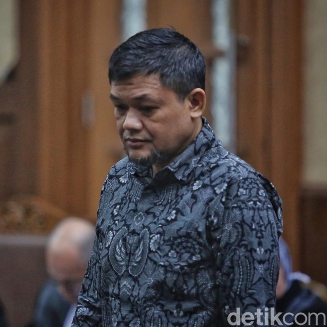 Potret Eks Pejabat Bea Cukai Jalani Sidang Perdana Dugaan Suap Importasi