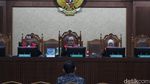 Potret Eks Pejabat Bea Cukai Jalani Sidang Perdana Dugaan Suap Importasi