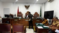 Kejagung Sebut Chat Eks Waka BGN dengan Istri Jadi Bukti Korupsi MBG