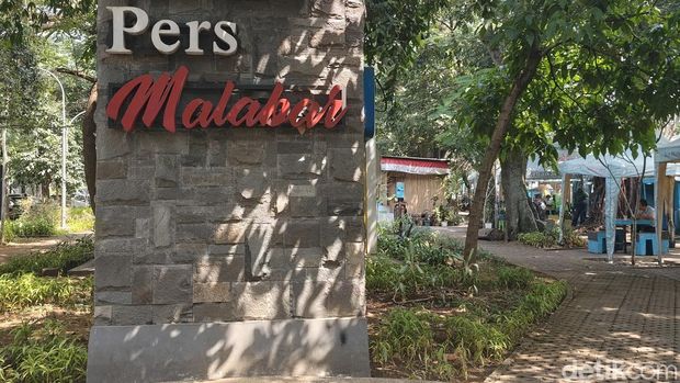 Suasana Taman Pers Malabar