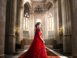 Shin Min Ah Bergaun Merah di Poster The Remarried Empress