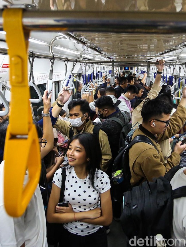 Transportasi Umum Jakarta Kian Diminati, Pengguna Tembus 230,8 Juta