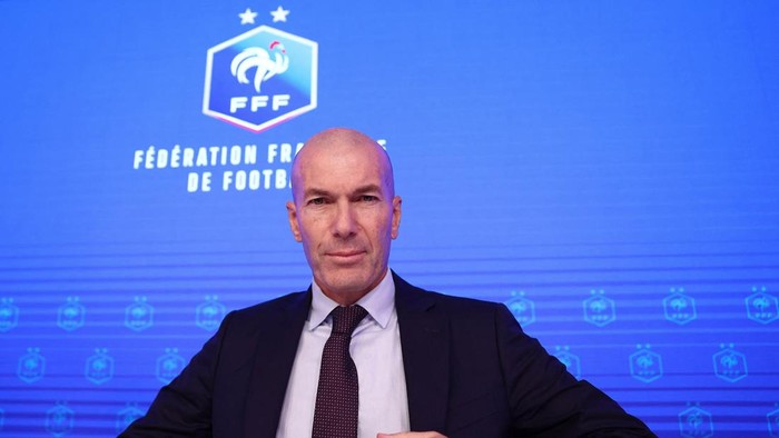 Soccer Football - French Football Federation unveil Zinedine Zidane as new head coach - French Federation Headquarters, Paris, France - July 28, 2026 Zinedine Zidane is unveiled as the new head coach of France senior mens football team REUTERS/Abdul Saboor
