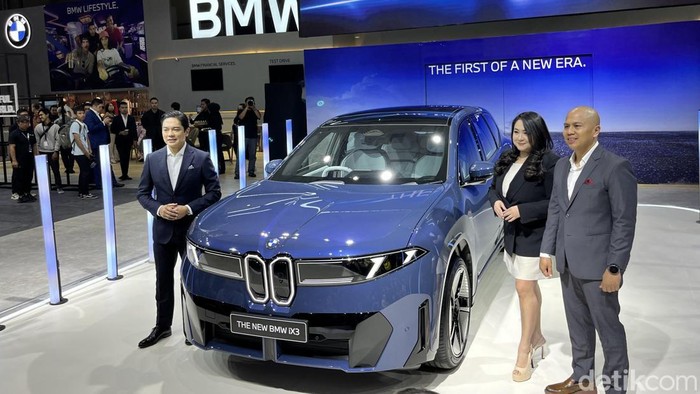 BMW iX3 meluncur di GIIAS 2026