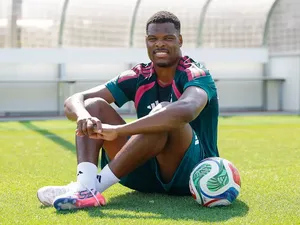 Kesan Pertama Dumfries Latihan di Madrid: Luas Banget!