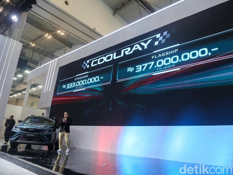 Lihat dari Dekat Geely Coolray, SUV Turbo Harga Rp333 Juta