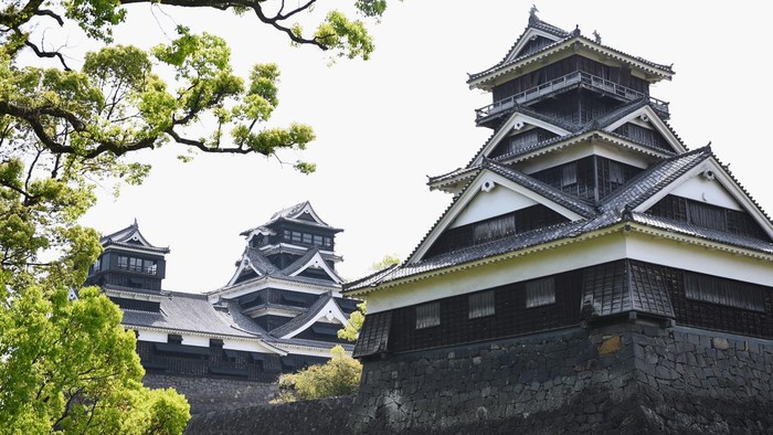 KUMAMOTO, JAPAN - APRIL 15:  A general view of Kumamoto Castle,  damaged by the earthquake on April 15, 2016 in Kumamoto, Japan. Kumamoto Castle is a major tourism destination and one of the country's Important Cultural Properties. As of April 15 morning, at least nine people died in the powerful earthquake with a preliminary magnitude of 6.4 that struck Kumamoto Prefecture on April 14, 2016.  (Photo by Masterpress/Getty Images)