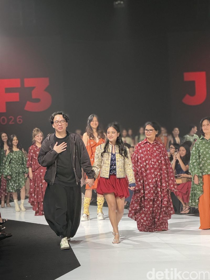 Koleksi Adrie Basuki di JF3 Fashion Festival 2026