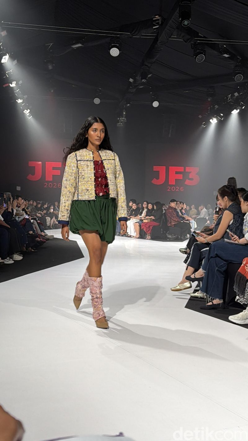 Koleksi Adrie Basuki di JF3 Fashion Festival 2026