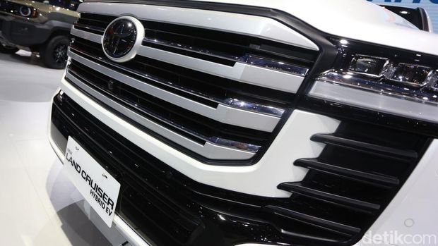 Land Cruiser 300 Hybrid Tampil Perdana di GIIAS 2026 PT Toyota Astra Motor memboyong Land Cruiser 300 Hybrid ke lantai GIIAS 2026 di ICE BSD City, Kabupaten Tangerang, Rabu (29/7/2026).