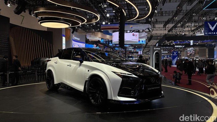 Lexus RZ 600e F SPORT Performance