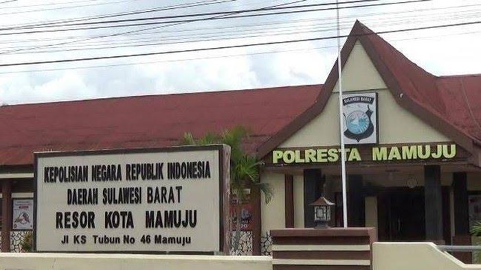 Mapolresta Mamuju.