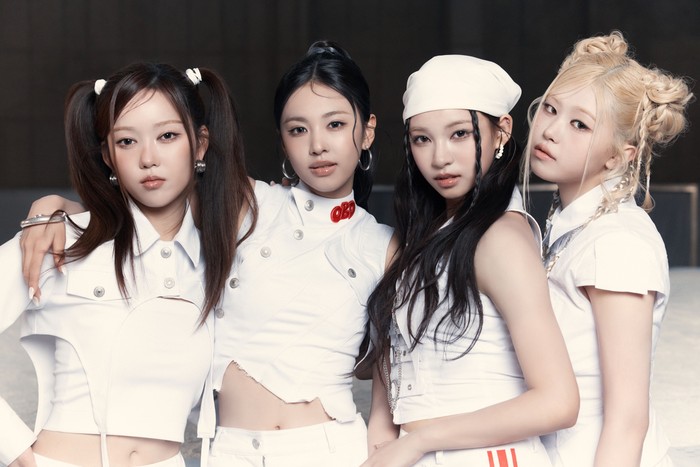 Girlband baru JYP di bawah label INNIT, OURBIRTHDAY.