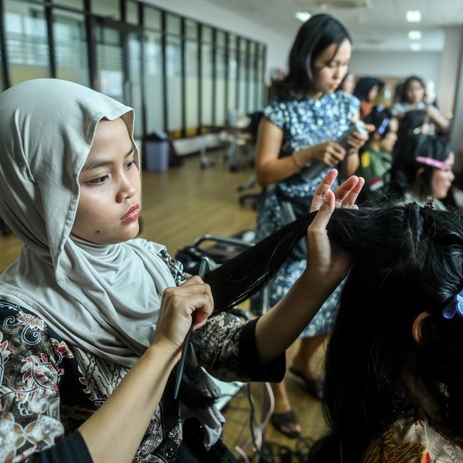 Pelatihan Tata Rias Perkuat Kompetensi Peserta Menuju Dunia Kerja