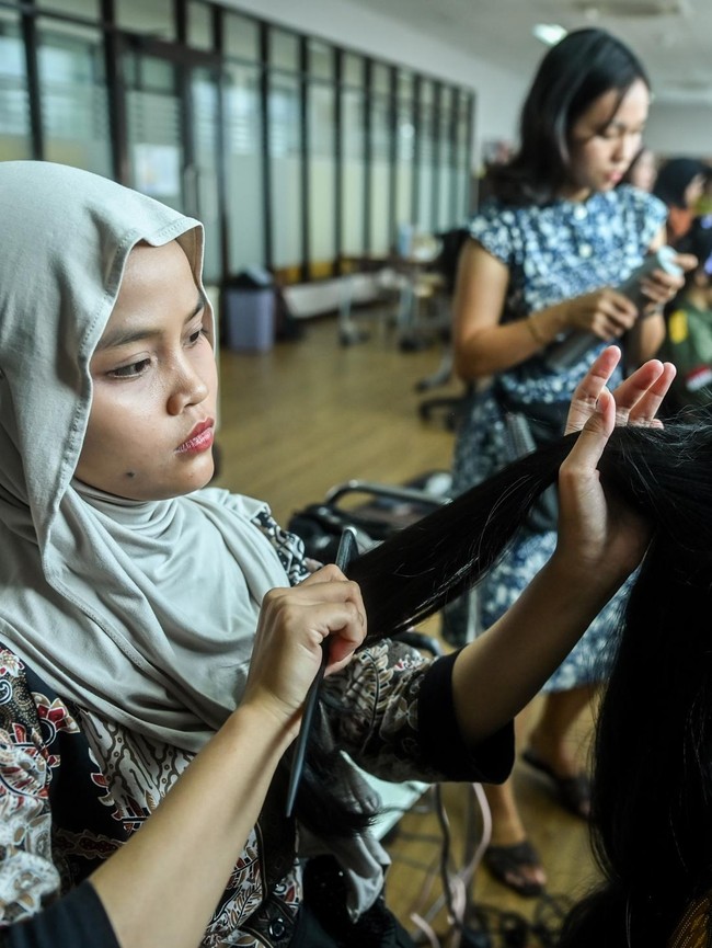 Pelatihan Tata Rias Perkuat Kompetensi Peserta Menuju Dunia Kerja
