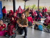 PNM Latih 50 Penyandang Disabilitas di Bekasi Bikin Batik Ecoprint