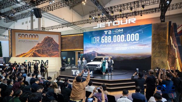 PT Jetour Motor Indonesia resmi meluncurkan SUV plug-in hybrid electric vehicle (PHEV) Jetour T2 i-DM pada ajang Gaikindo Indonesia International Auto Show (GIIAS) 2026. (CNBC Indonesia/Ferry Sandi)