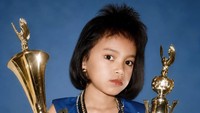 Rossa kecil sudah eksis dan berprestasi. Foto: Instagram @itsrossa910