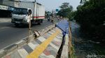 Setahun Dibangun, Trotoar di Sawangan Depok Amblas