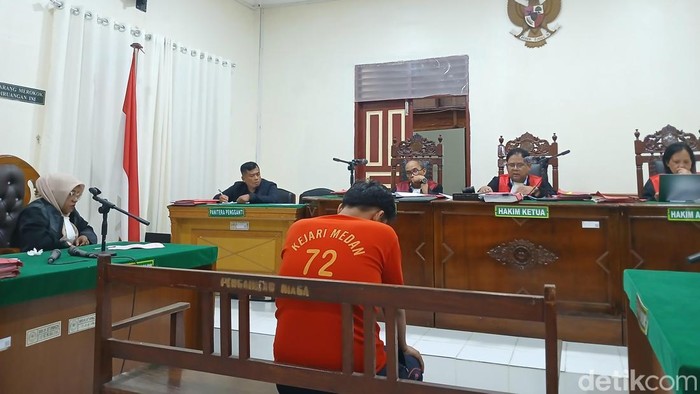 Sidang putusan Fahrul Azis Siregar di ruang Kartika, PN Medan, Rabu (29/7/2026).
(Foto: Juita Sinuhaji/detikSumut)
