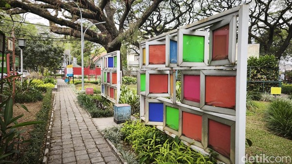 Potret Taman Foto Bandung yang Identitasnya Perlahan Memudar