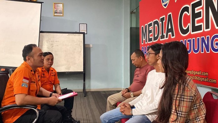 Tim SAR jelaskan hasil pencarian selama 7 hari terhadap penumpang KMP Bahtera Nusantara 03 yang diduga jatuh di perairan Bintan. (Foto: Dok Basarnas)